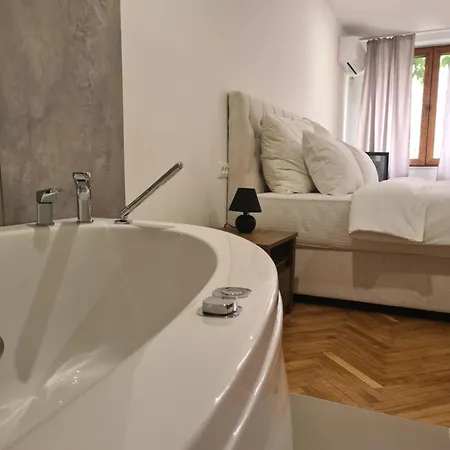 Fera Hotel